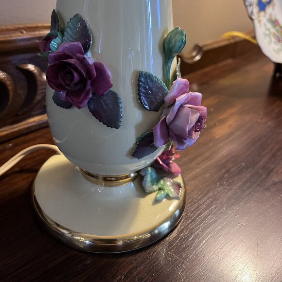 RARE VINTAGE Boudoir 24KT gold rimmed rose petals lamp MADE IN ENGLAND - Picture 2 of 12